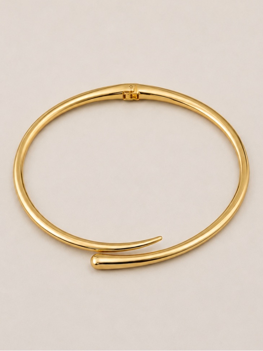 New! Gold Molten Cuff Necklace NWOT
